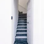 Brand New Cozy With Balcony At The Center Of شقة ناوسا