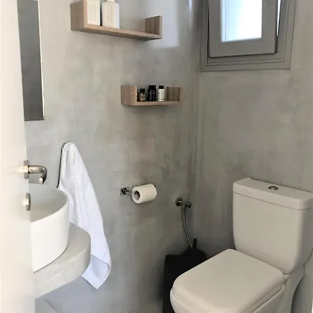 Brand New Cozy With Balcony At The Center Of Apartment *